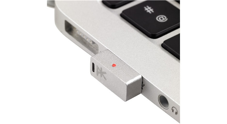 Une clé USB taillée pour le MacBook Air