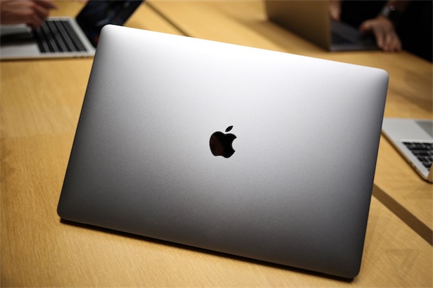 MacBook Pro gris sidéral — Photo The Verge