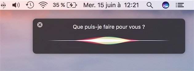 L’icône de Siri dans la barre des menus, et l’interface pendant son action.