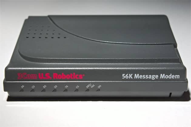 Les plus anciens se souviennent sûrement des modems d’avant l’ADSL. Les bruits qu’ils émettaient pour se connecter étaient un handshake analogique et nettement plus simple que celui que l’on a aujourd'hui en Wi-Fi. (Photo Frédéric BISSON (CC BY 2.0)) Cliquer pour agrandir