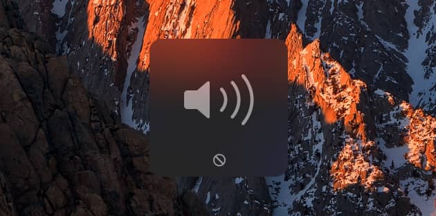 Quand vous essayez de modifier le son d’un écran externe relié en DisplayPort ou HDMI, macOS affiche un sens interdit.