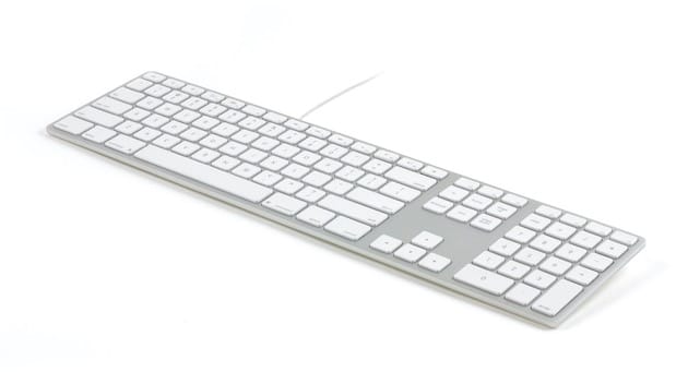 Matias : un clavier étendu filaire pour Mac, avec le rétroéclairage