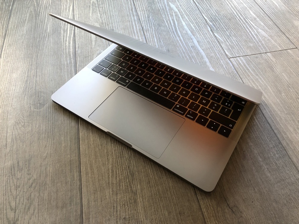 Les MacBook Pro de 2018 démarrent avec n'importe quelle touche